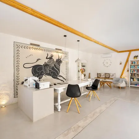 ラ ステラ ステイ 3* グラストロス