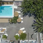 La Stella Γλάστρος